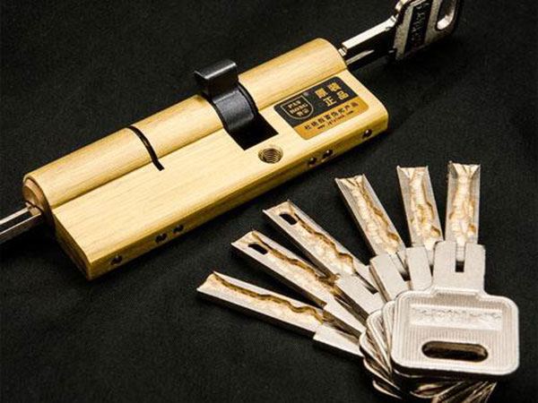 头屯河24小时上门开锁公司